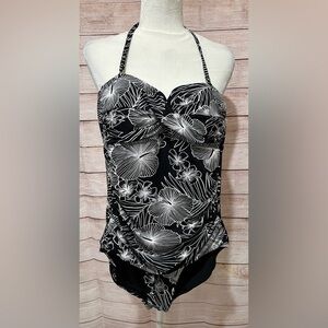 Ann Cole 10 Floral One Piece Swimsuit. EUC